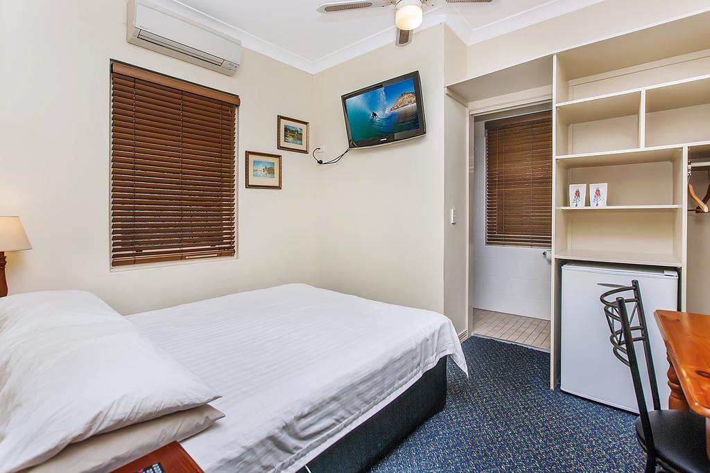 Ashfield Manor Sydney Hotel Bagian luar foto