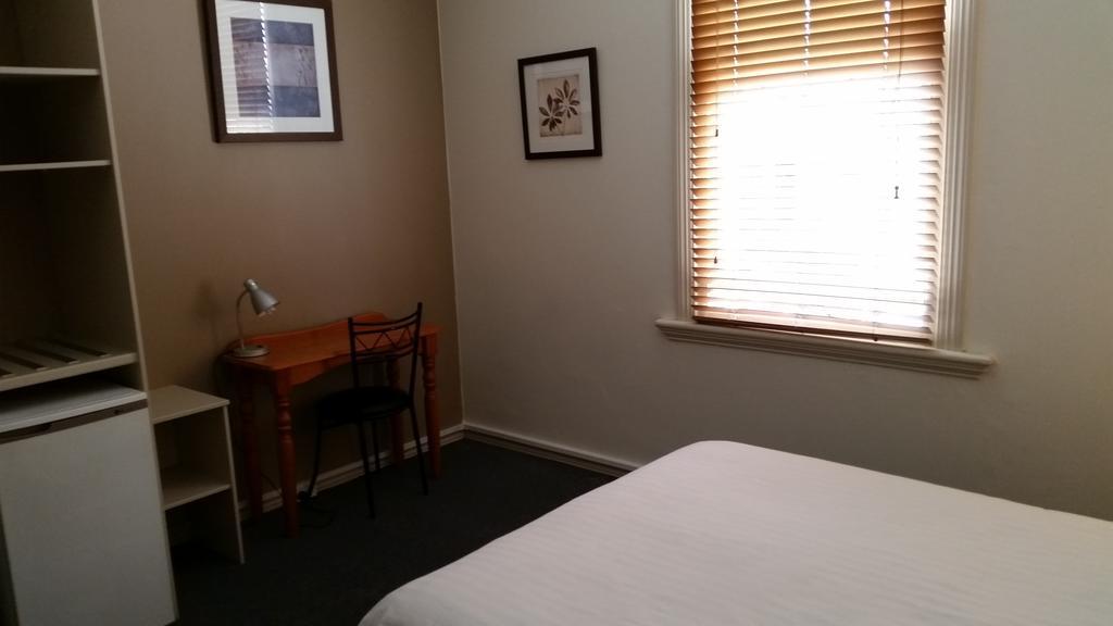 Ashfield Manor Sydney Hotel Bagian luar foto