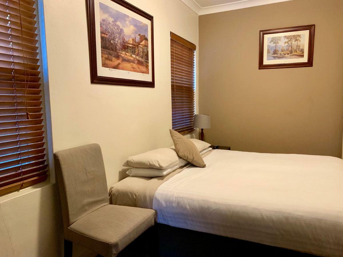 Ashfield Manor Sydney Hotel Bagian luar foto