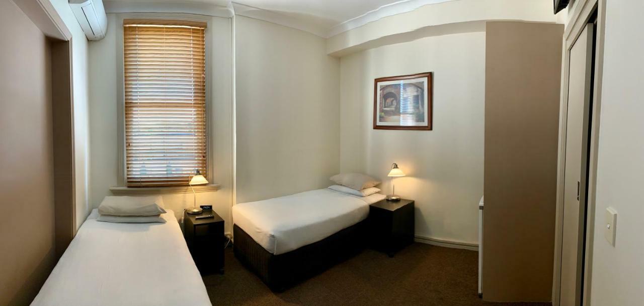 Ashfield Manor Sydney Hotel Bagian luar foto