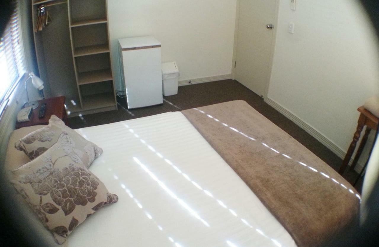 Ashfield Manor Sydney Hotel Bagian luar foto
